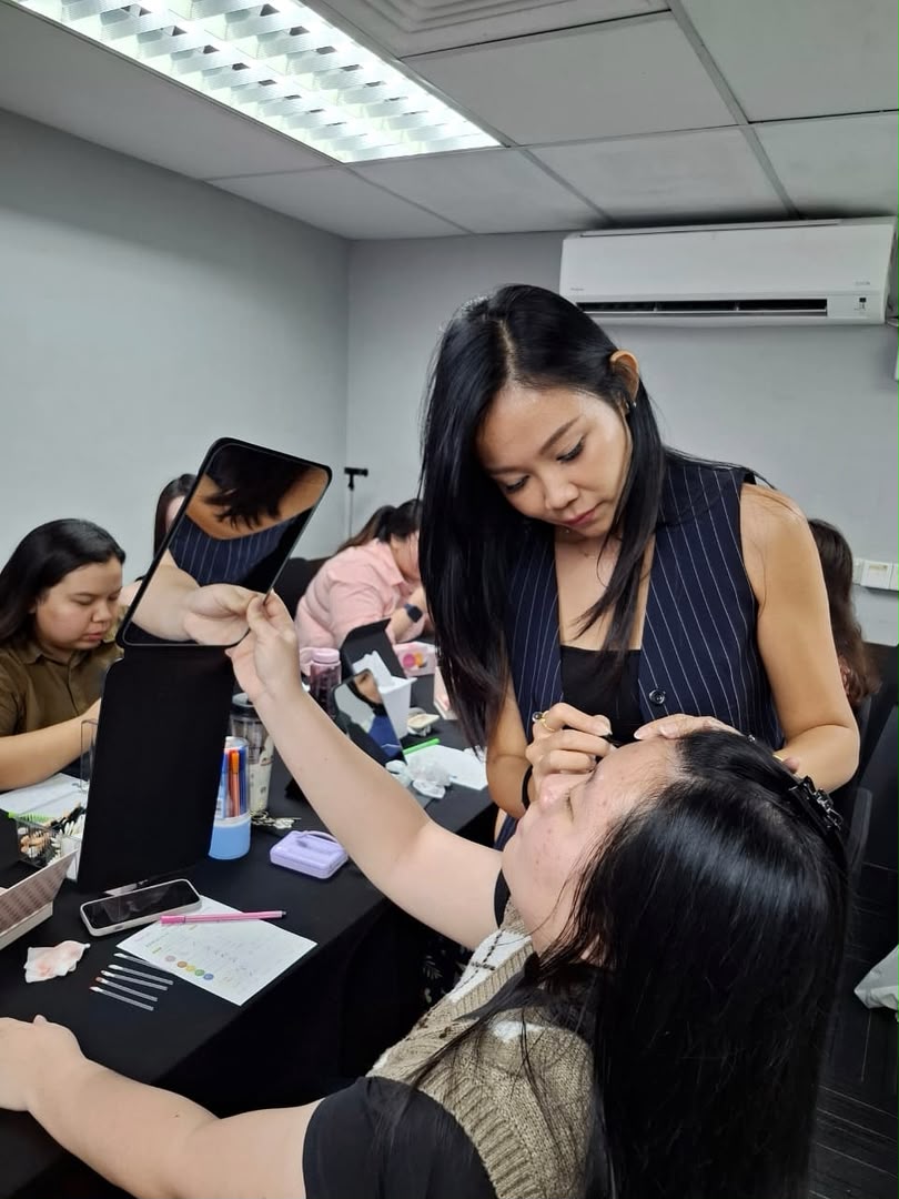 Makeup training session